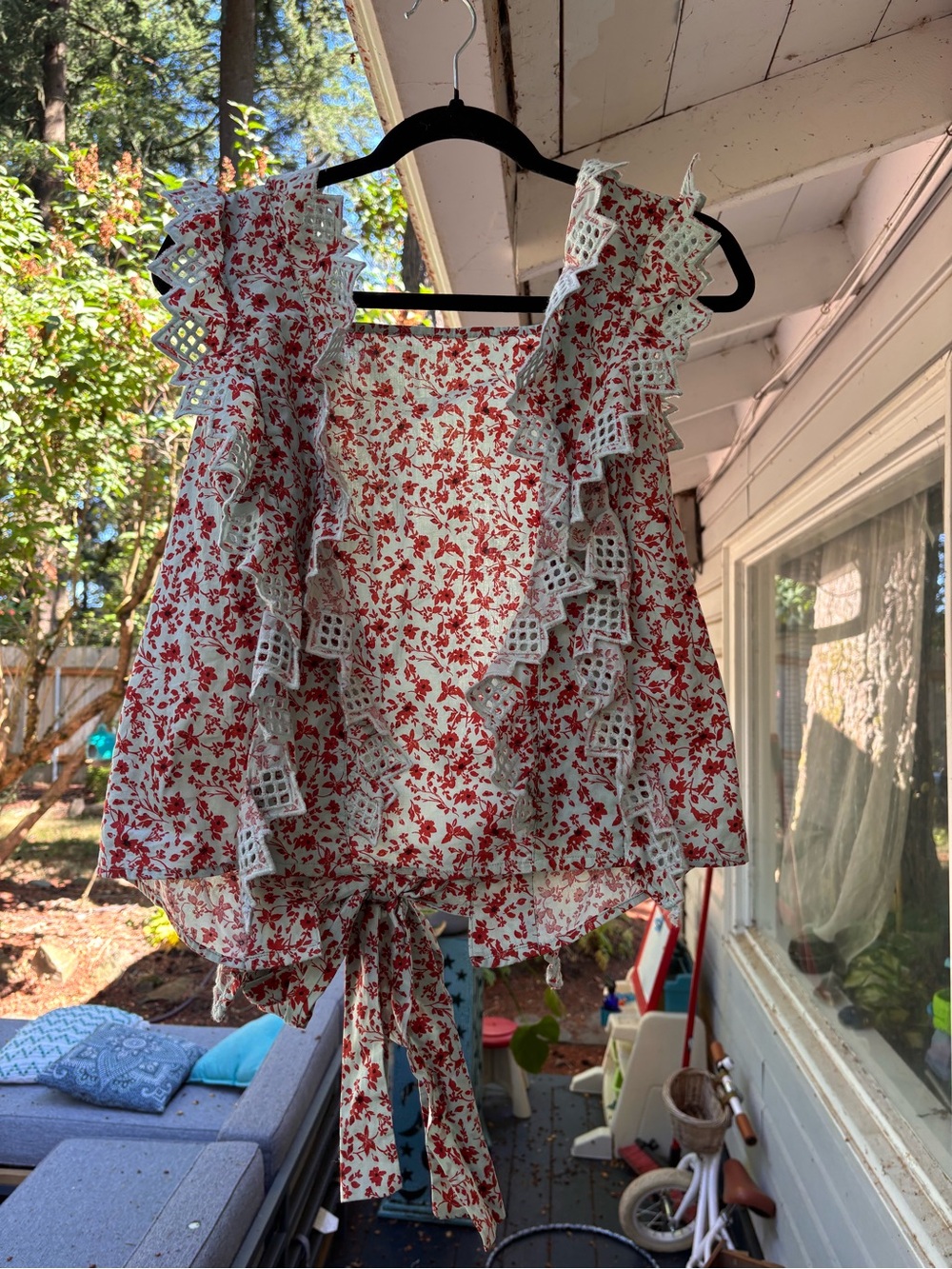 Women’s Red Floral Ruffle Tie-back Top
